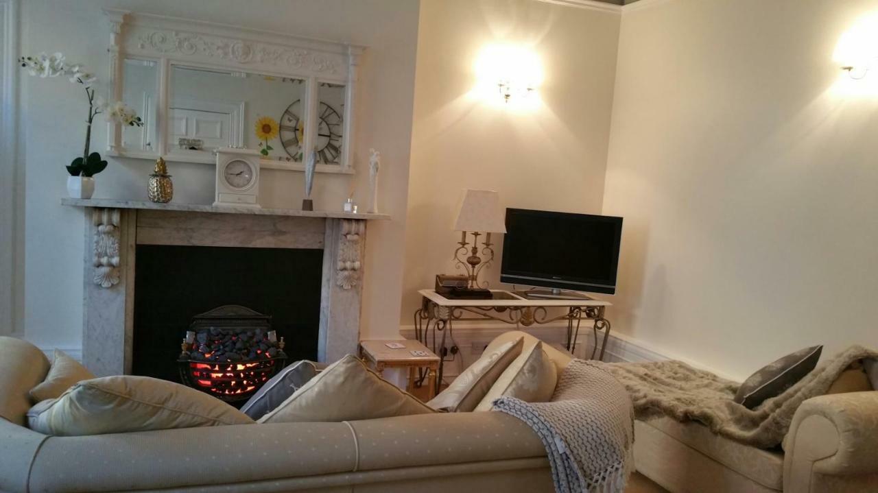 Апартаменты Madge House Ashbourne Ашборн Экстерьер фото
